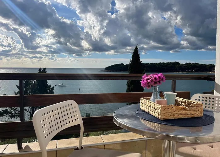 Appartamento With A Sea View