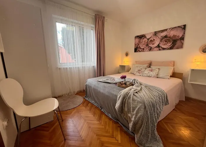 With A Sea View Appartamento Pola