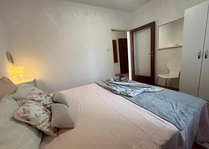 With A Sea View Appartamento