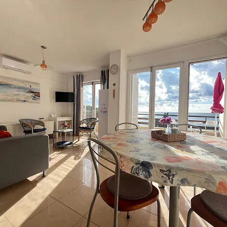 With A Sea View Apartment *