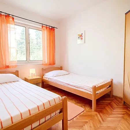 With A Sea View Póla